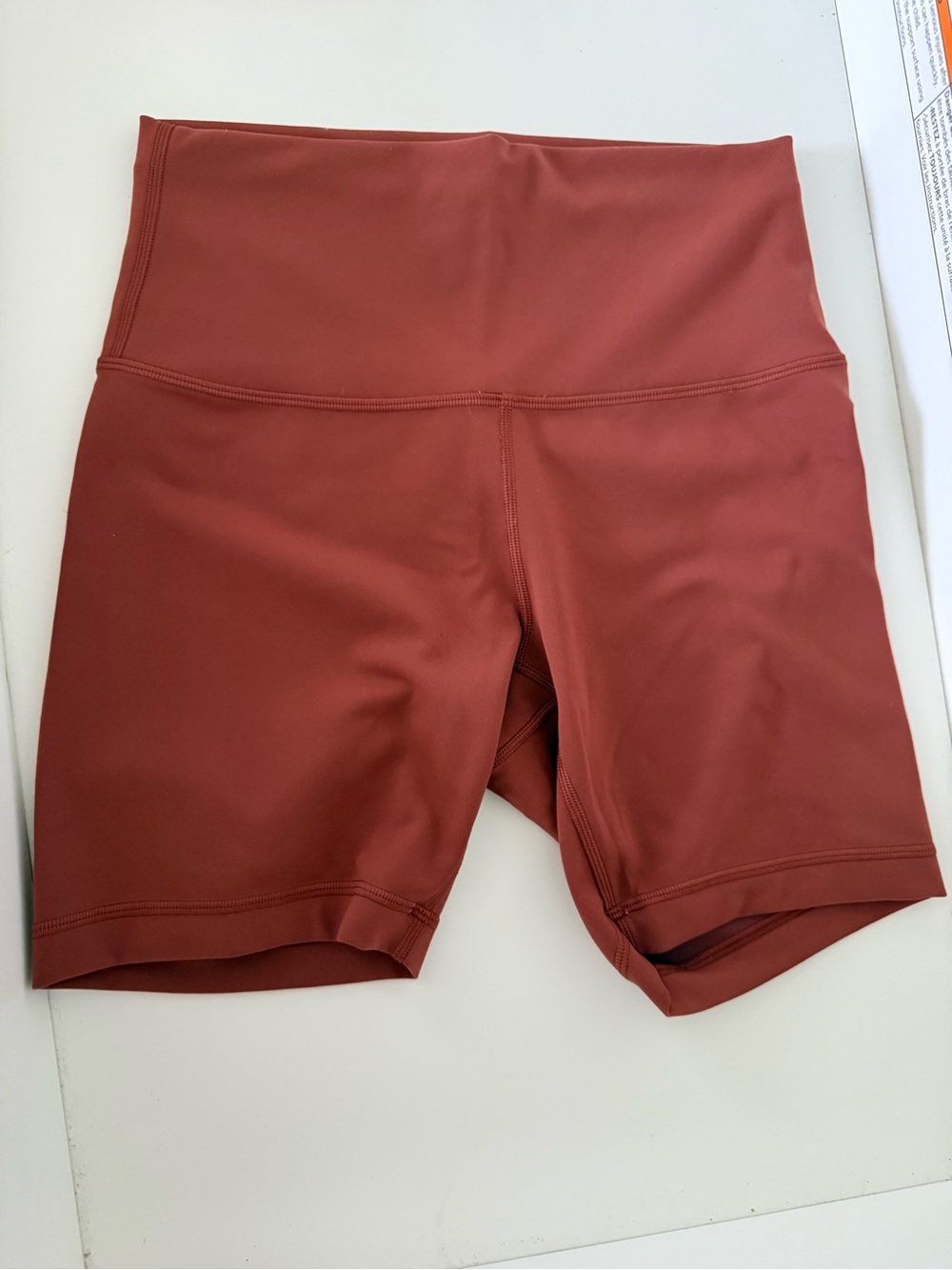Lululemon Wunder Train High-Rise Short 6" in Dark Terracotta Size 6